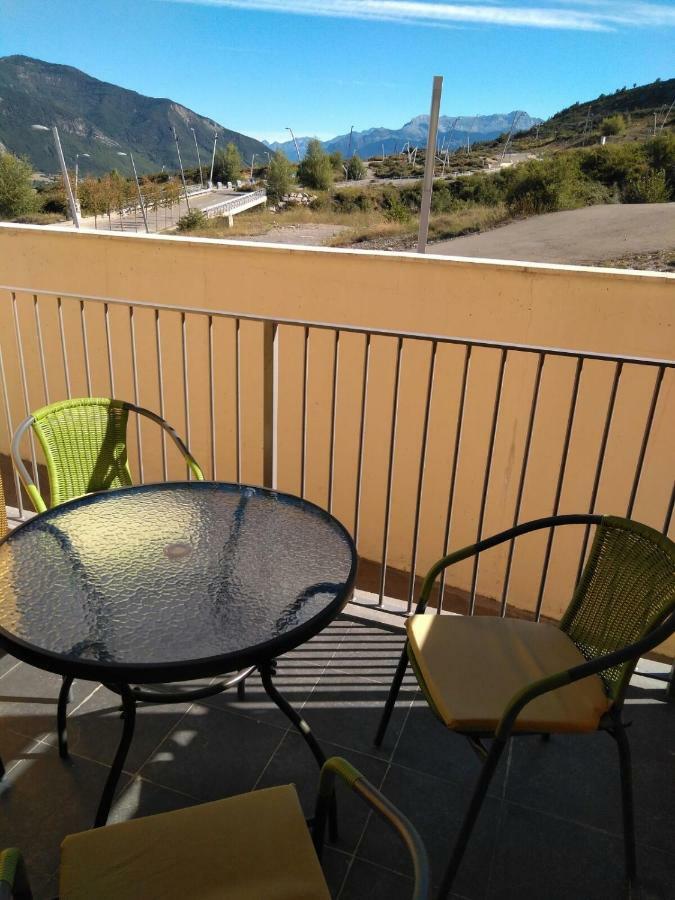 Apartamento Pirineo Aragones Latas Eksteriør bilde